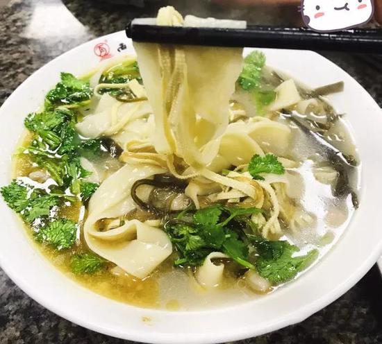 探寻河南小城,温馨日常的温馨画卷